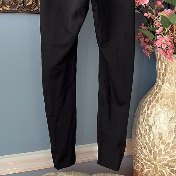 Brand New Adidas Climawarm Black Tights Sporty Stretch Leggings Blue Graphics - Picture 9 of 15